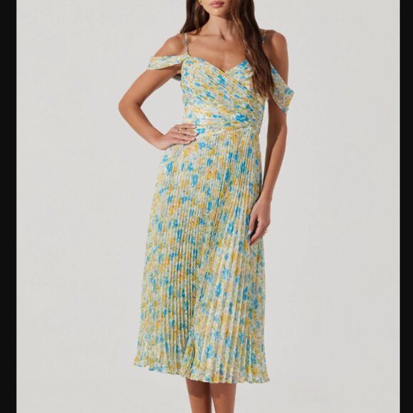 ASTR The Label Pleated Cold Shoulder Midi Dress, Abstract Floral, Guest Dress, S - Picture 8 of 10
